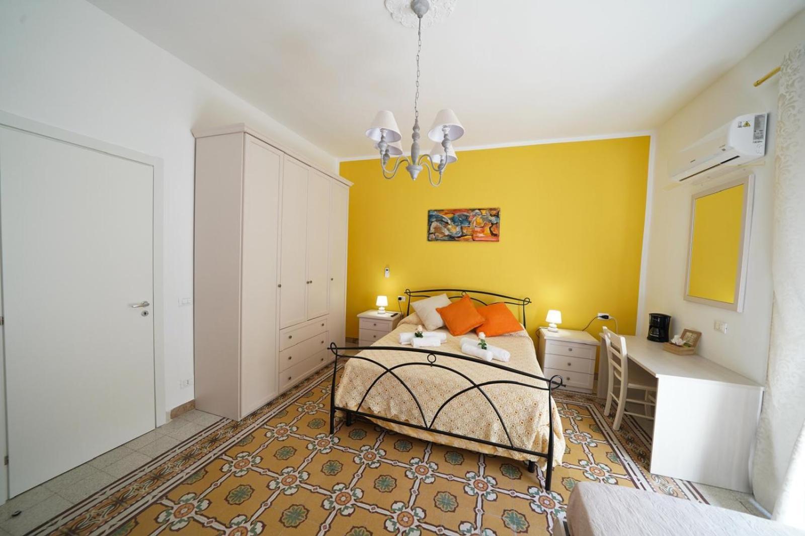 Bed and Breakfast Regina Stella Lascari Zewnętrze zdjęcie