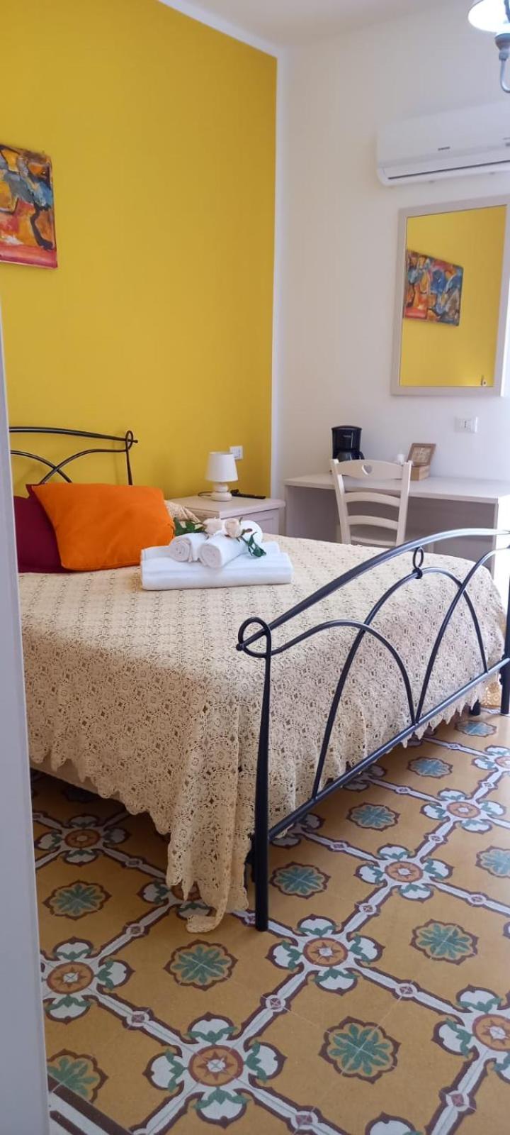Bed and Breakfast Regina Stella Lascari Zewnętrze zdjęcie